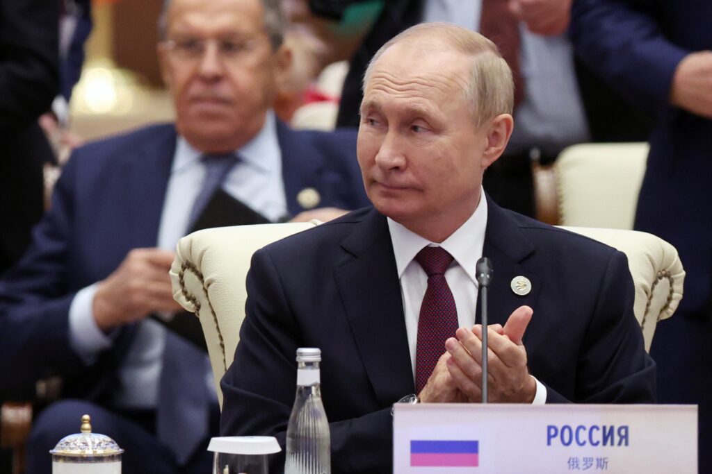 Putin: Rusko bude pokračovať v ofenzíve na Ukrajine, neponáhľame sa