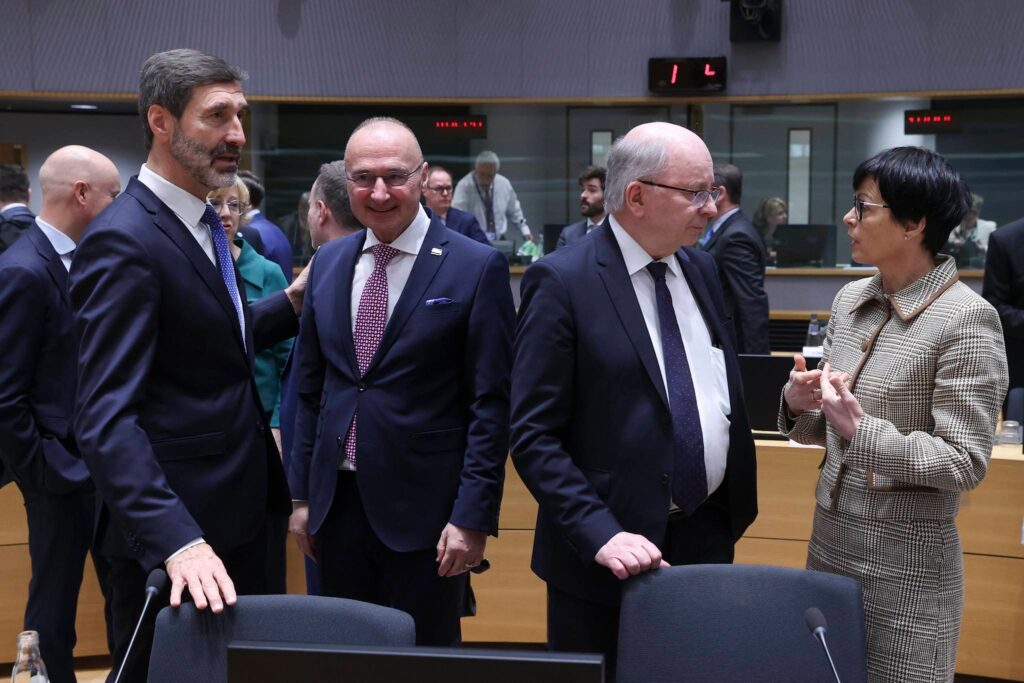 Slovensko a Maďarsko žiadajú účasť pri kontrole ropovodu Družba, kritizujú postup Európskej komisie