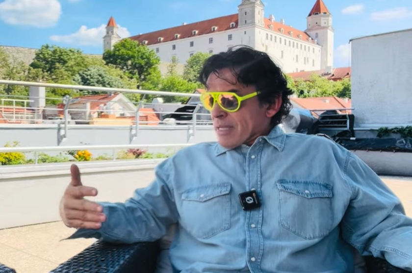 Modelingový agent Miro Šimonič: Európsku úniu v zahraničí nikto neberie vážne!