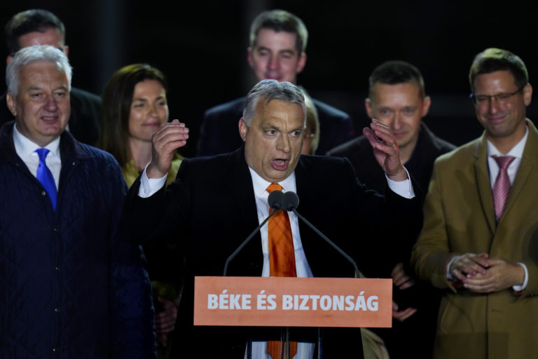 Šokujúci zásah proti Orbánovej strane? V centrále Fideszu sa objavila polícia