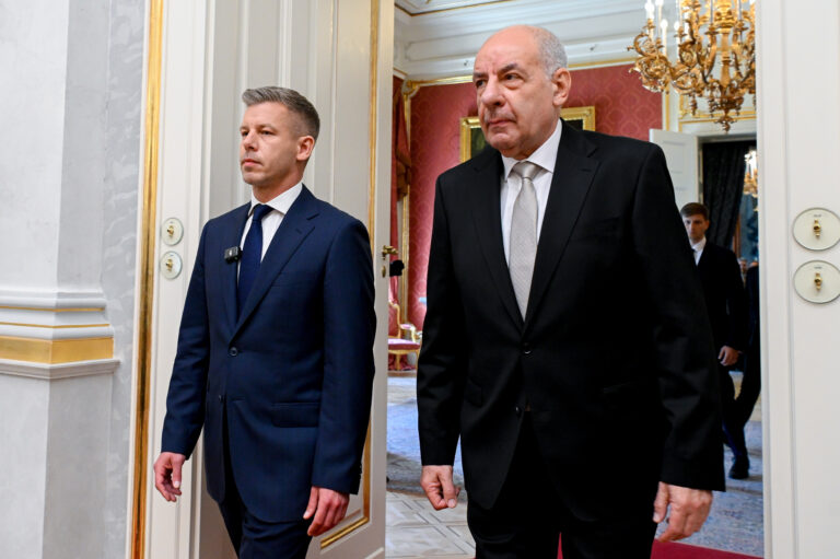 V Maďarsku sa chystá zmena prezidenta. Parlament otvoril cestu k odvolaniu prezidenta Sulyoka