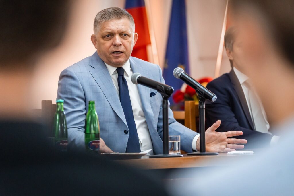 Fica poriadne rozdráždil denník SME a jeho lži: Dôrazne sa ohradzujem proti primitívnym obvineniam, ktoré proti mne osobne šíri