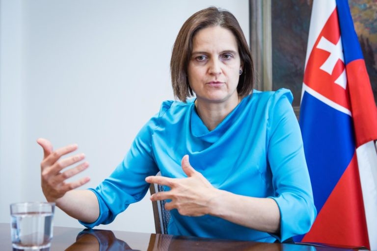 Na liberálku pretransformovaná kresťanka Kolíková nemá problém so 77 pohlaviami, ale Ficom!