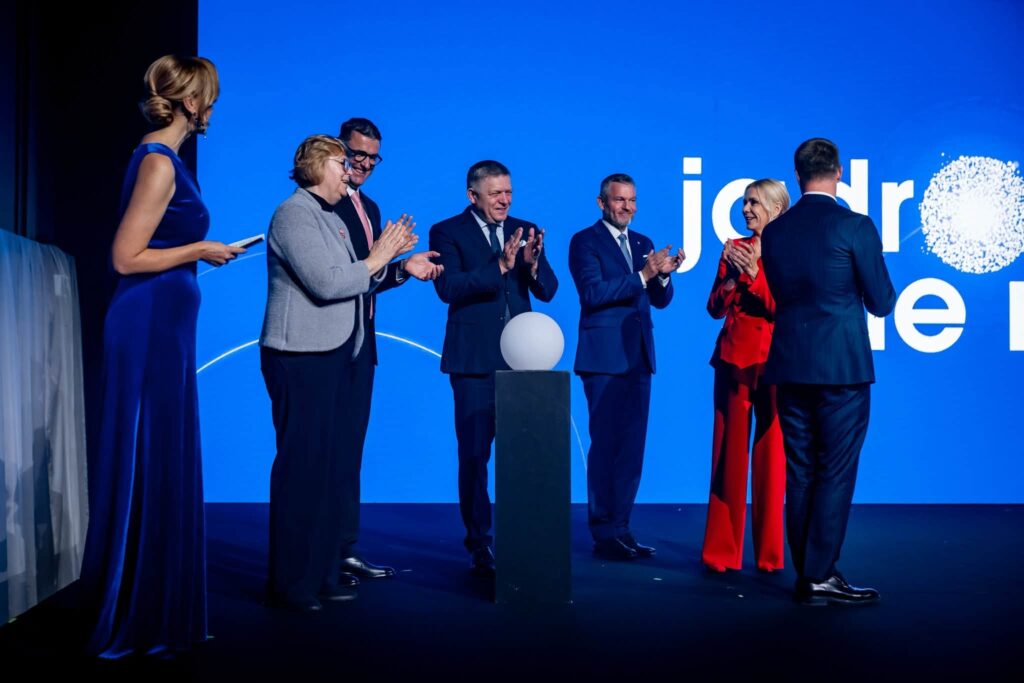 Symbolické spustenie 4. bloku Jadrovej elektrárne Mochovce.
