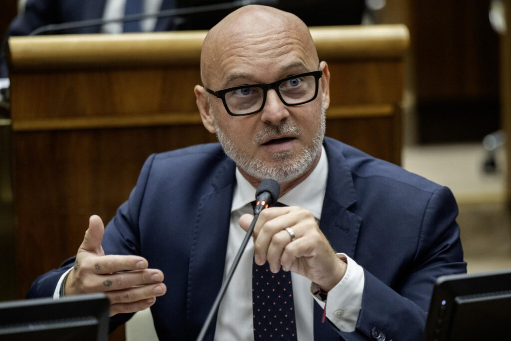 Najnovší prieskum priniesol prekvapenia: Výrazný prepad preferencií SaS, zatiaľ čo spojenectvo Borisa Kollára s Richardom Sulíkom zaznamenalo úspech
