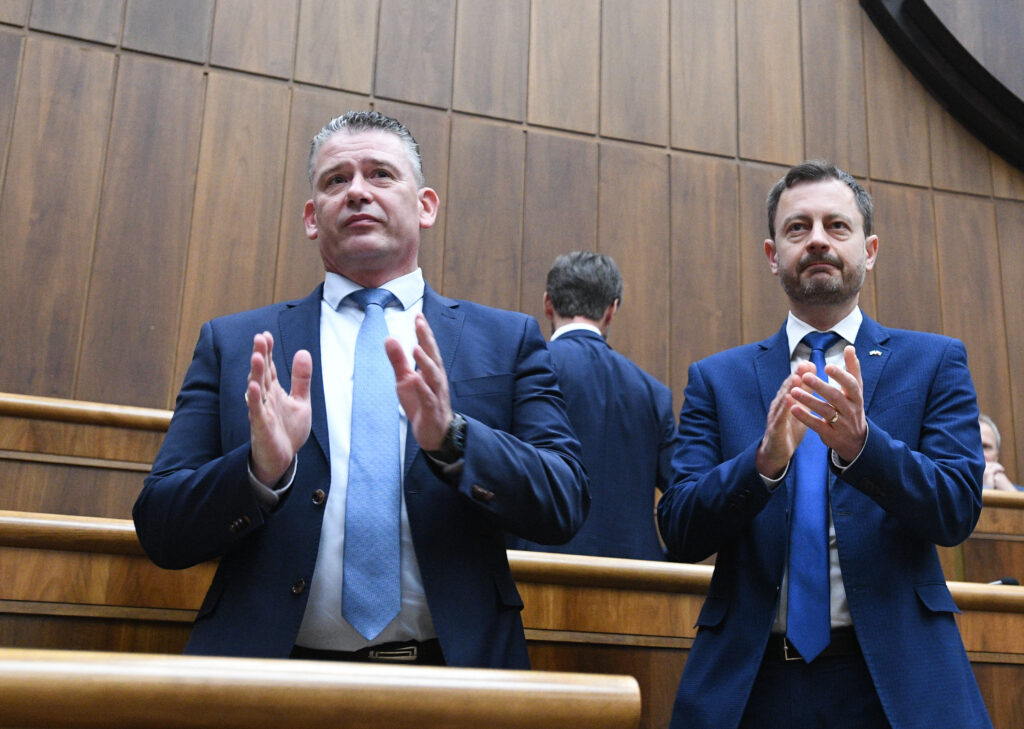 Hegerova a Mikulcova hanba. Hranicu so Slovenskom už bude strážiť aj česká armáda