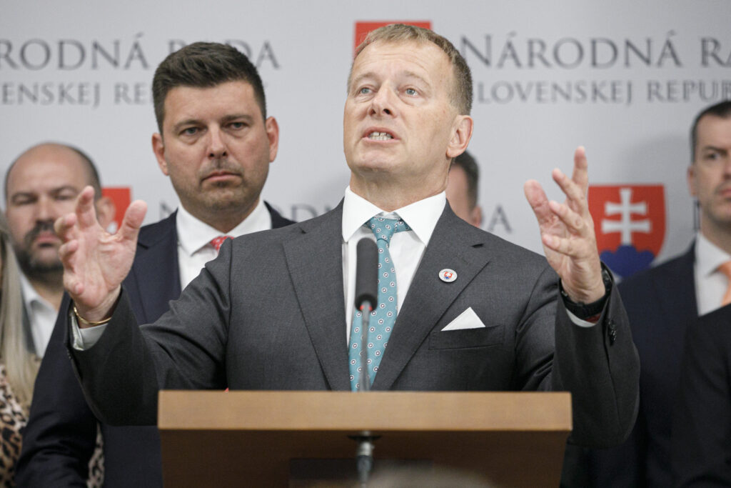 VIDEO: Na Fica nič nemajú, tak si vymysleli organizovanú skupinu. Hnutie stojí za Borguľom, vyhlásil Kollár