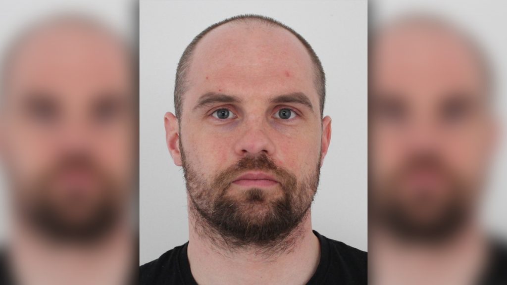 V Bosne zadržali a následne prepustili exfunkcionára NAKA, ktorý usvedčuje čurillovcov