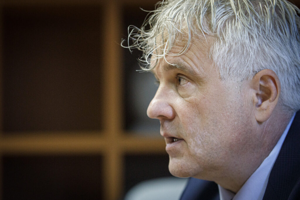 Nový detský komisár Mikloško odmieta adopcie detí LGBT pármi