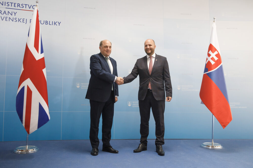 Podľa ministra Naďa je darovanie stíhačiek MiG-29 Ukrajine len otázkou diskusie