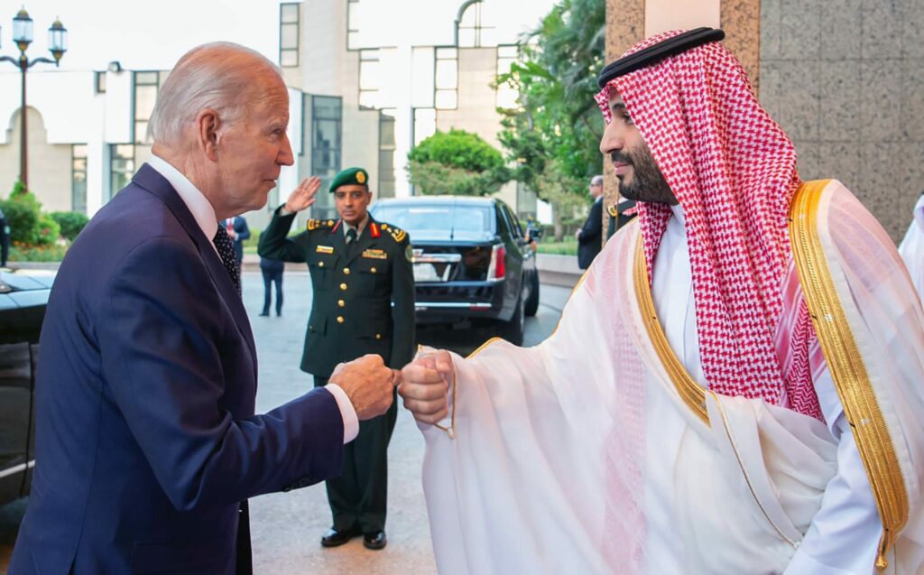 Biden sa stretol so saudskoarabským princom, o ktorom kedysi vyhlásil, že porušuje ľudské práva