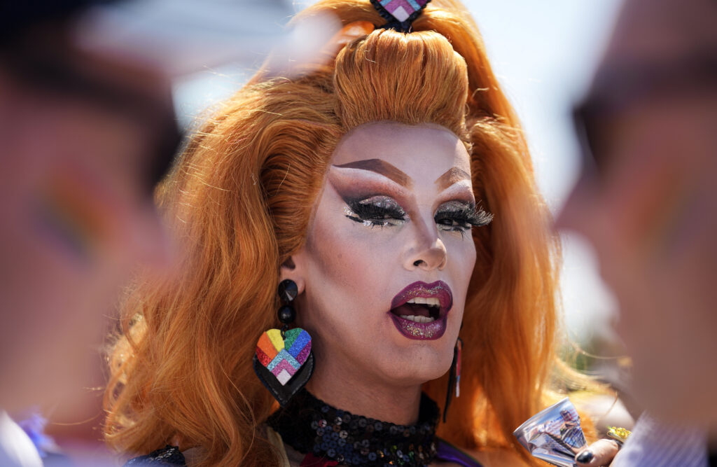 LGBT spolok študentov oslovil Hegera, reaguje na odborníkov odmietajúcich transsexualizmus