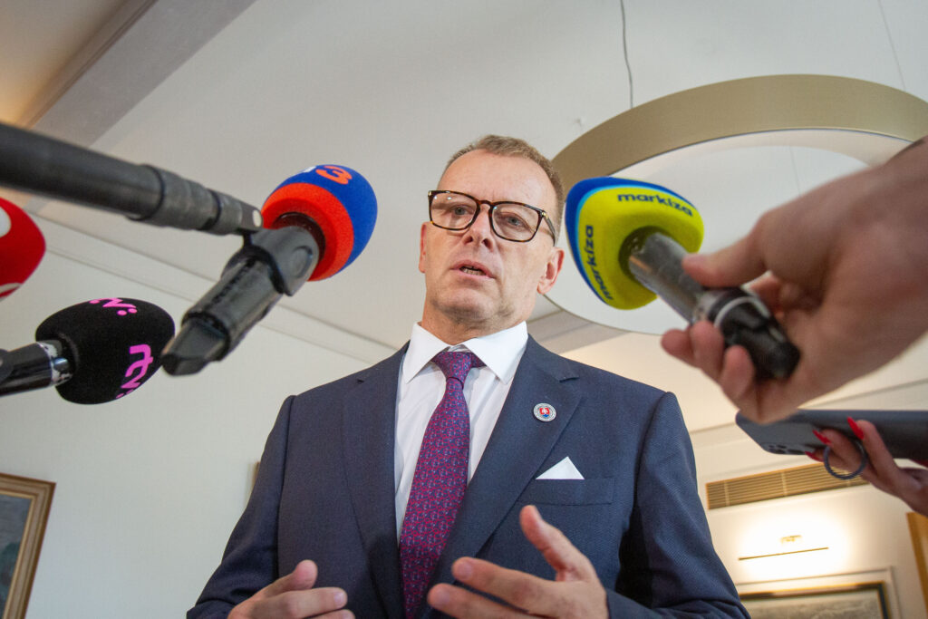 Po prípadnom páde vlády by sa čo najskôr mali konať parlamentné voľby, tvrdí Kollár