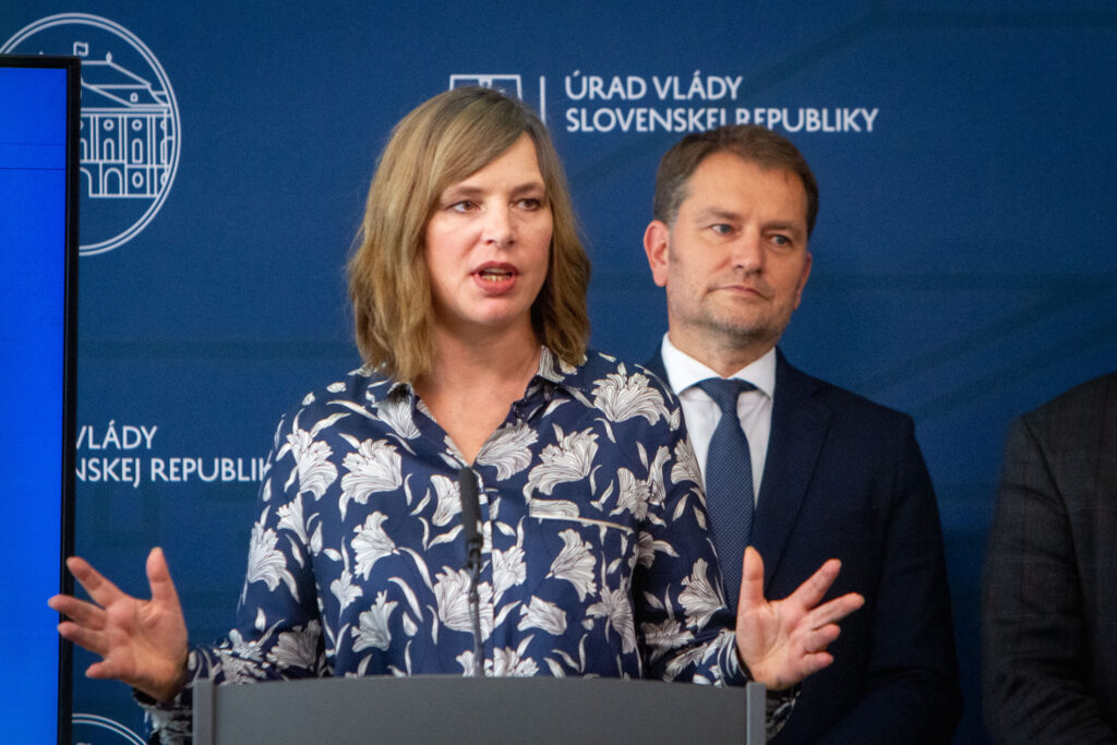 Remišová myslí boj proti dezinformáciám a hoaxom veľmi vážne, zapája mladé IT talenty