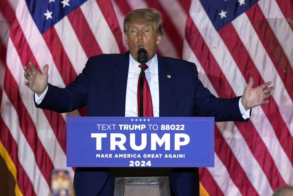 Bývalý americký prezident Trump ohlásil ďalšiu kandidatúru za prezidenta