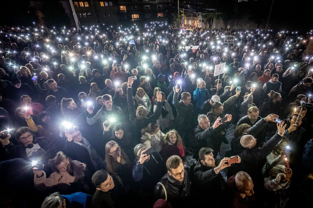 Obnovte dôveru v politiku, vyzýva demokratov Šeligova rodná iniciatíva Za slušné Slovensko