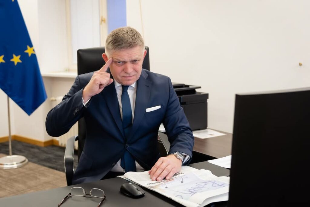 Prečítajte si, aký odkaz posiela premiér opozícii a protivládnym médiám