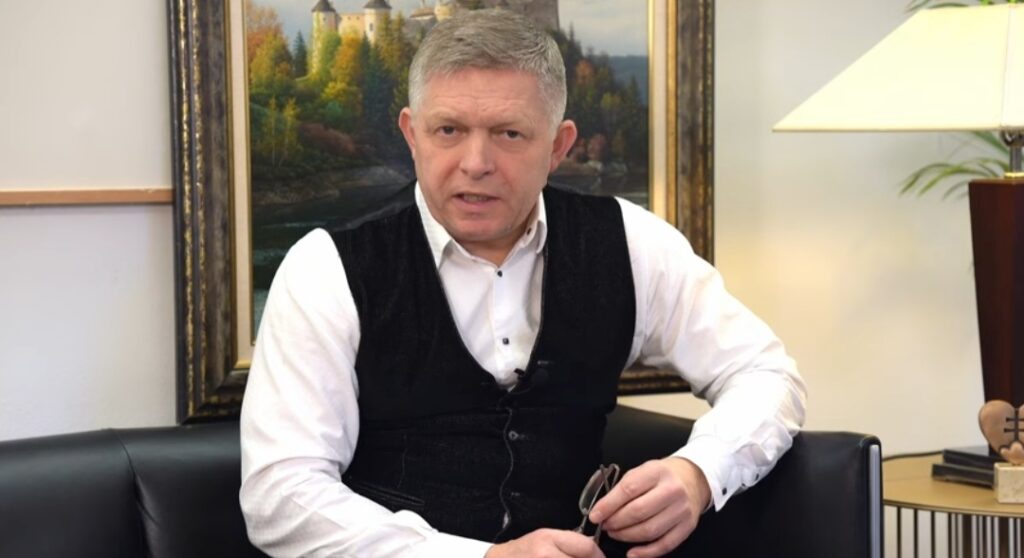 K včerajšiemu stretnutiu Trump – Zelensky sa vyjadril aj premiér Fico