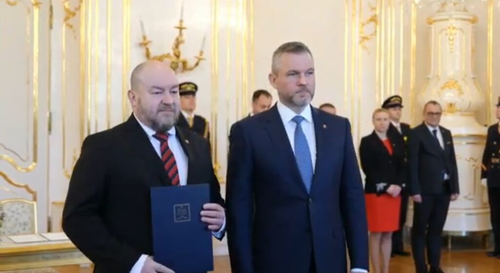 Ministerstvo cestovného ruchu a športu má nového šéfa, stal sa ním Rudolf Huliak