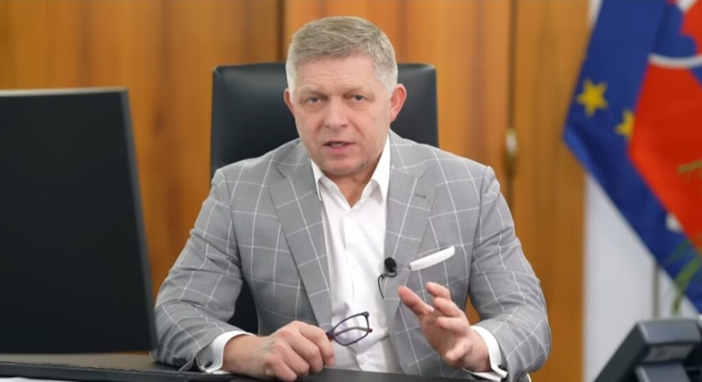 Ideme ďalej. Ak to má byť peklo, tak nech to je na veľkom bielom koni, odkazuje premiér po koaličnej rade