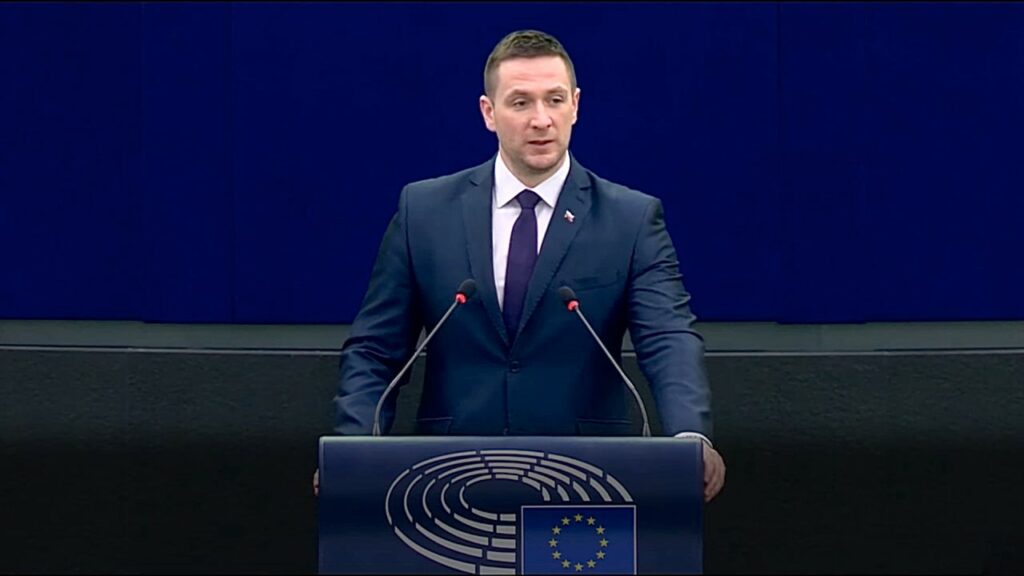 Milan Uhrík: „Za mrežami by mal byť Matovič a Naď, nie Danny Kollár!“