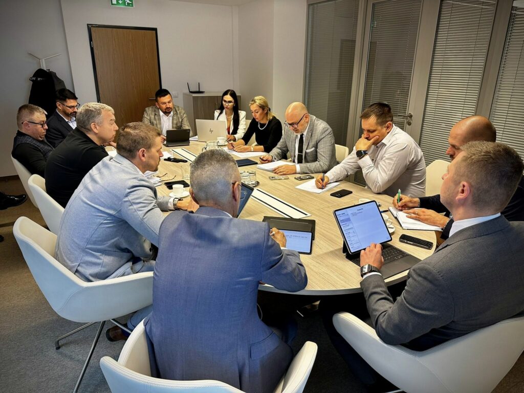 Na Slovensku vznikne 21 nových klientských centier