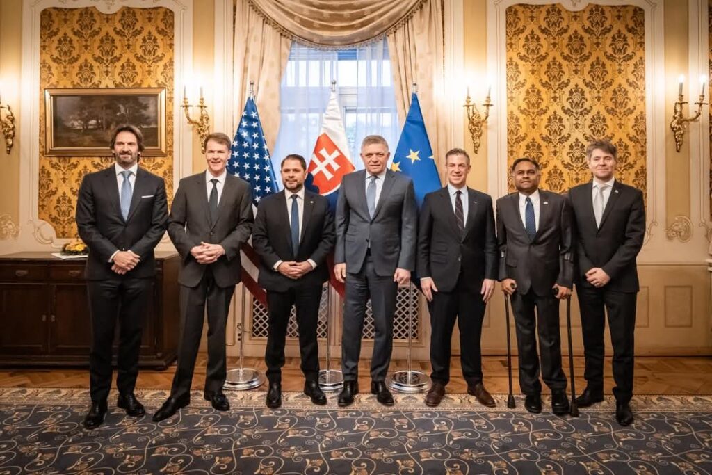 Predseda vlády SR Robert Fico dnes prijal delegáciu členov Kongresu USA