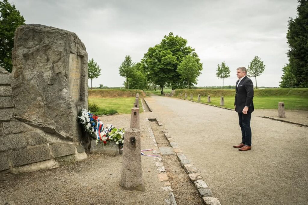 Štefánik je náš pevný bod, o ktorý sa môžeme vždy oprieť, pripomenul premiér Fico