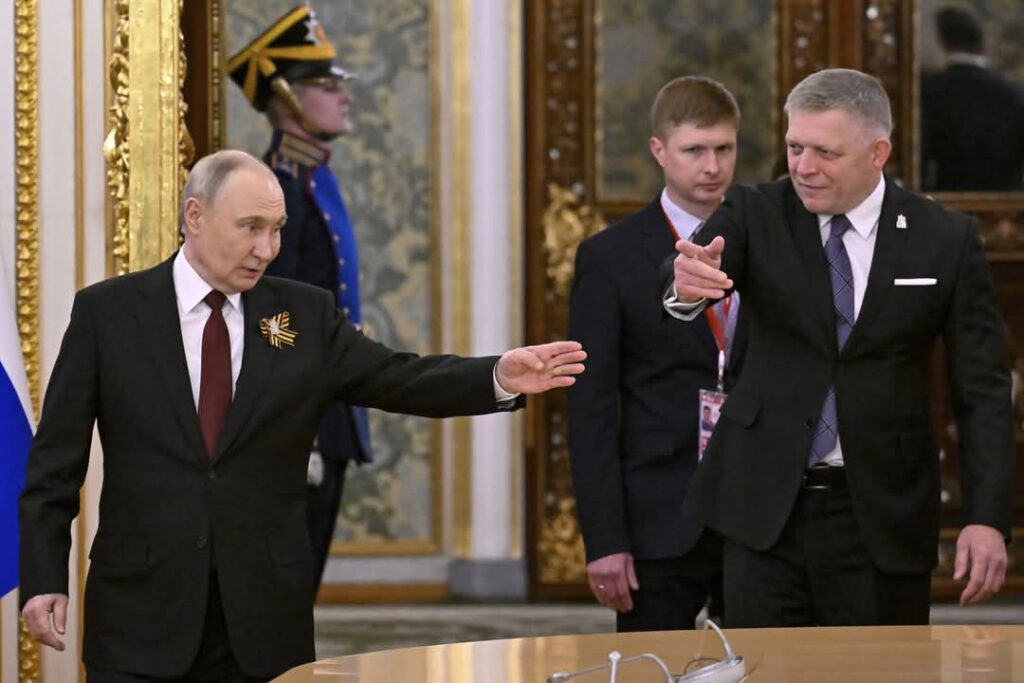 Aký husársky kúsok sa podaril slovenskému premiérovi ? Prečítajte si komentár Eduarda Chmelára