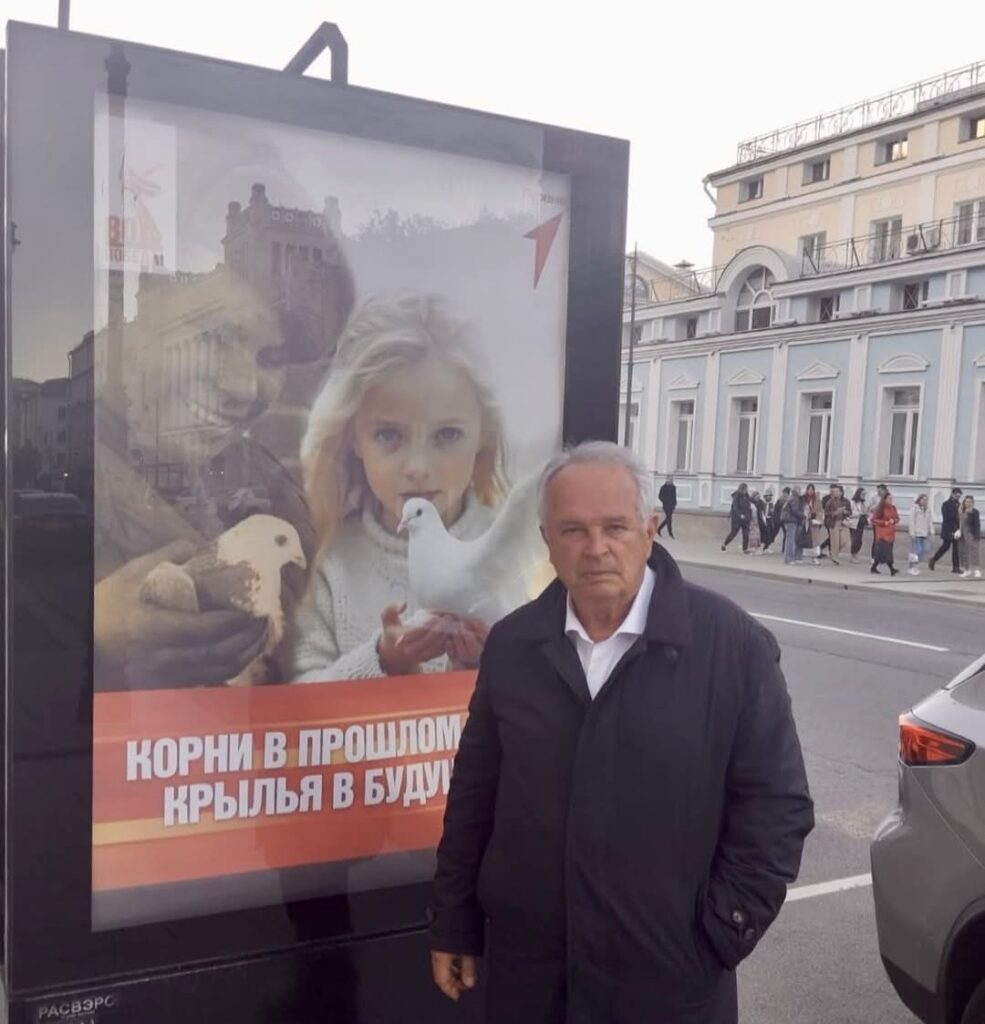 Bola to moja morálna povinnosť, hovorí poslanec Radačovský o účasti na prehliadke na Červenom námestí v Moskve