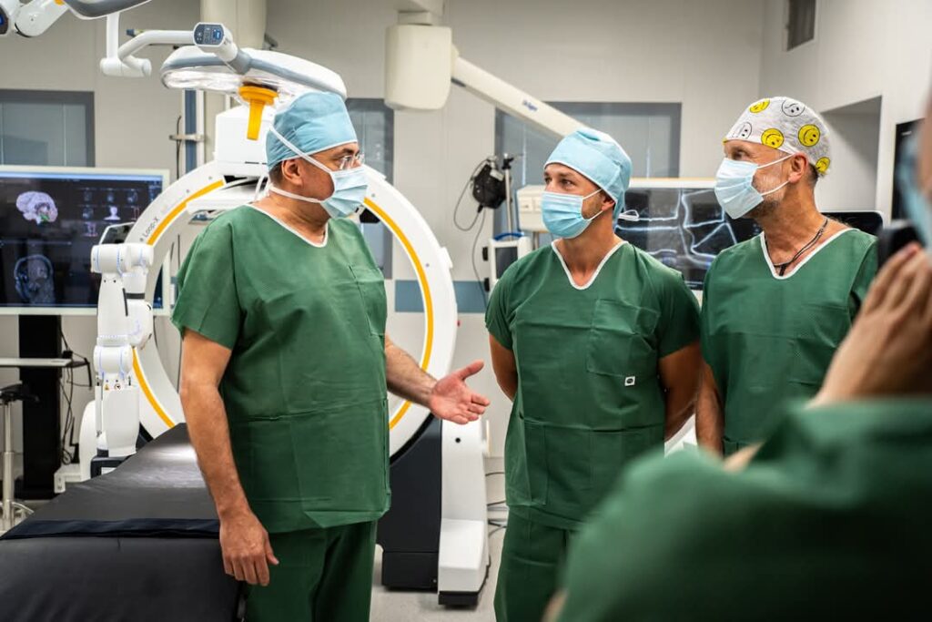 Supermoderná neurochirurgická operačná sála je obrovským prínosom pre pacientov z celého Slovenska