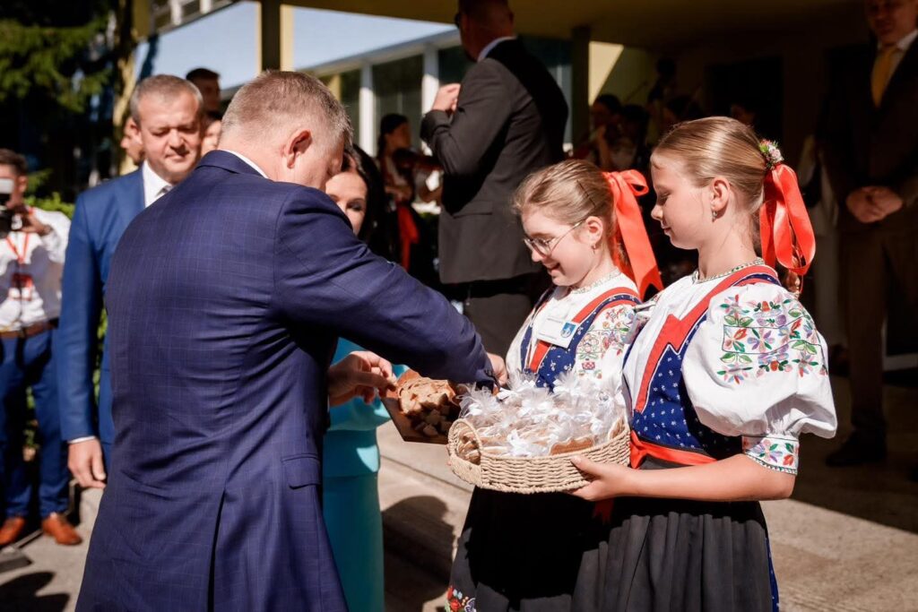 Vláda schválila viac ako 2 milióny eur pre okresy Púchov a Ilava