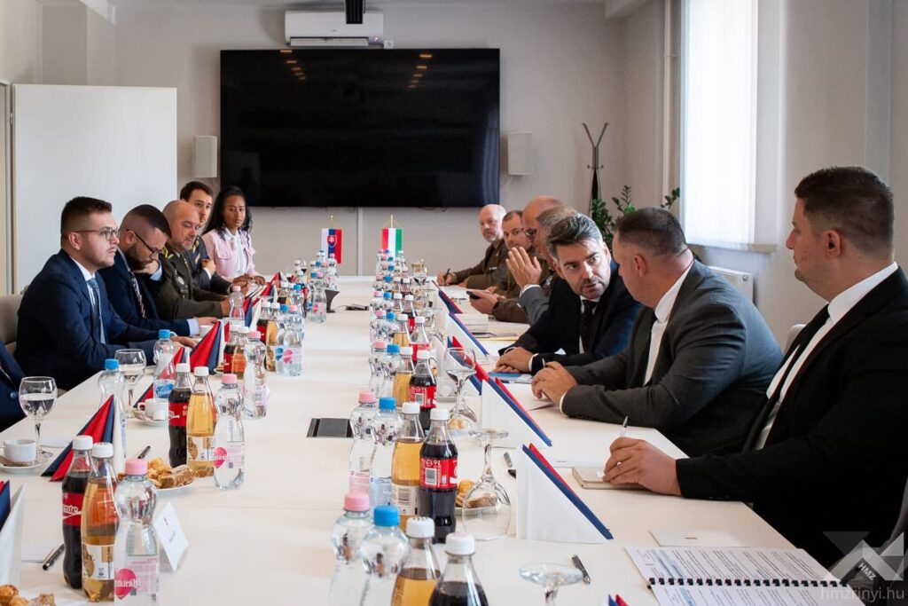 Slovensko a Maďarsko posilňujú obrannú spoluprácu