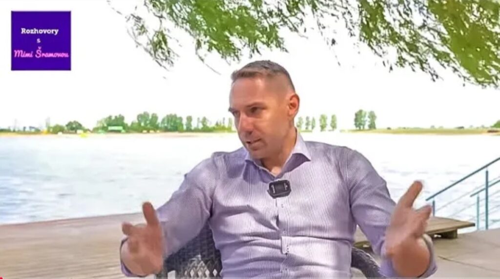 György Gyimesi: Prieskumy majú za úlohu zakryť neschopnosť PS tématizovať politické dianie