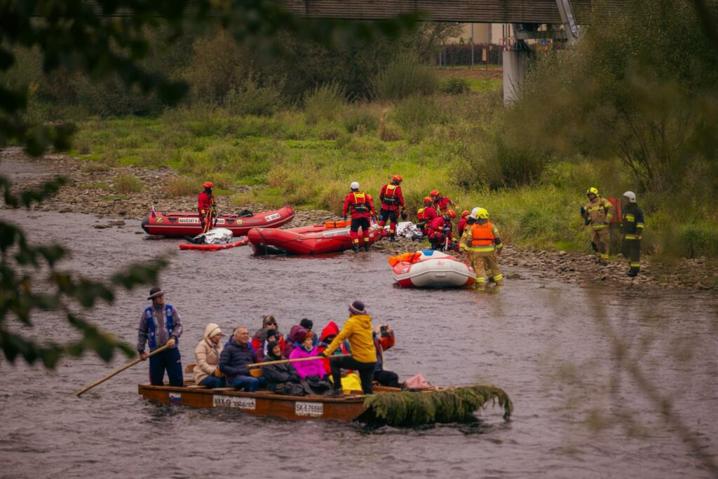 Ako pltníci na Dunajci: Cvičenie Slovenského a Poľského Hasičského zboru