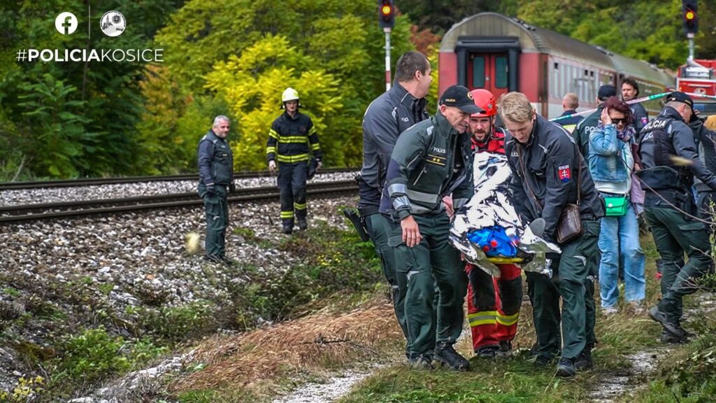 Nehoda rýchlikov: V ťažkých chvíľach nerozhoduje, kto má akú hodnosť či funkciu