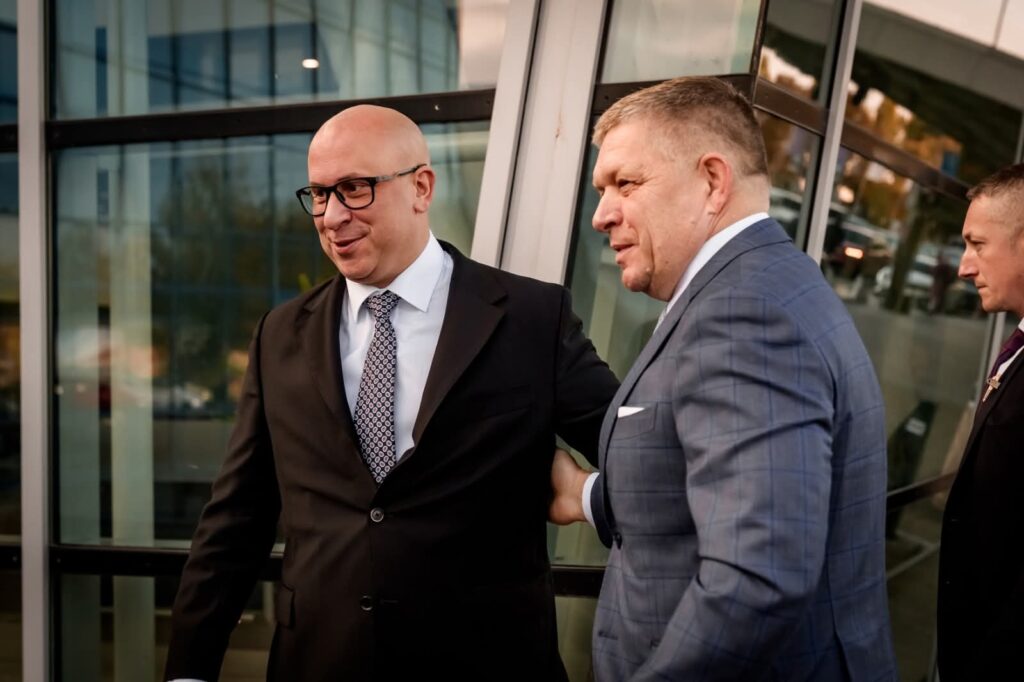 Premiér Fico: Teším sa z obnovenia leteckej linky medzi Bratislavou a Košicami