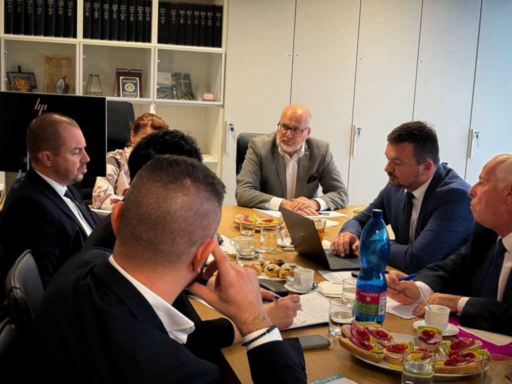 Po mimoriadnych udalostiach schválila vláda finančnú pomoc v regiónoch