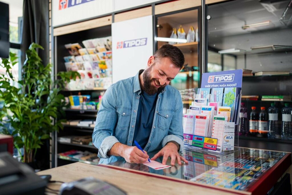 Jackpot v hre JOKER od TIPOSu je na sume 324 244 €. Padne už tento piatok?