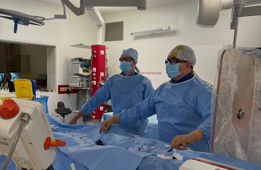 Špeciálna operácia srdca si nevyžaduje otvárať hrudník