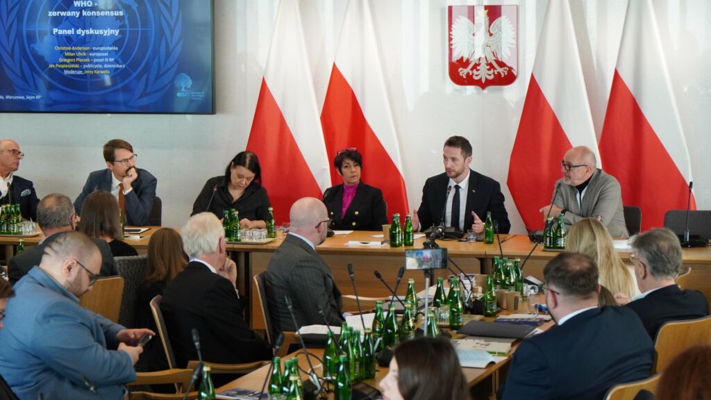 Milan Uhrík: Chcú nás ovládnuť a spraviť závislými len na západe